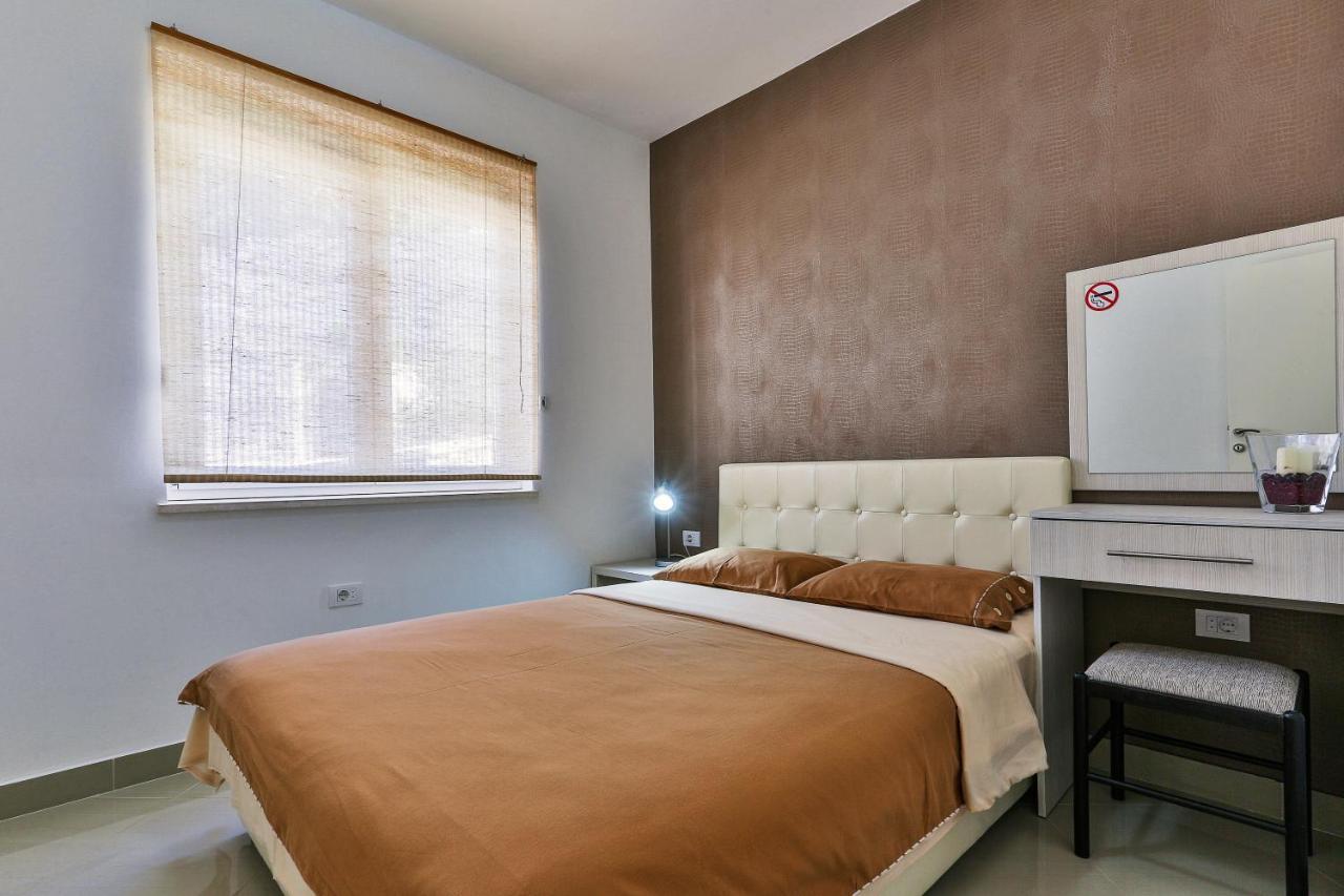 Zelen Lux Apartment Sutomore Luaran gambar